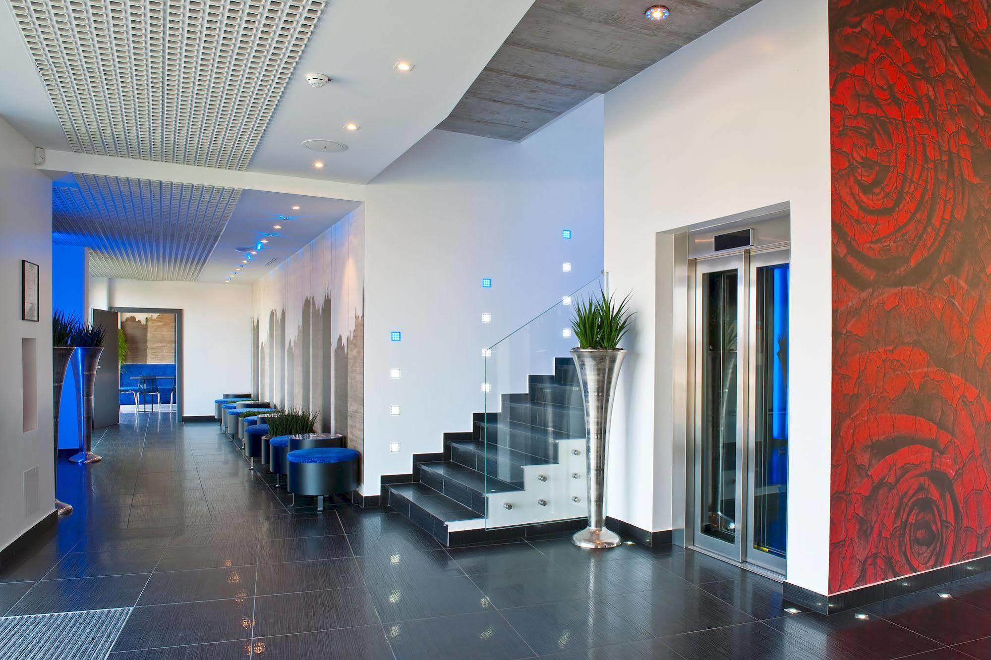 G Design Hotel Ljubljana Exterior photo